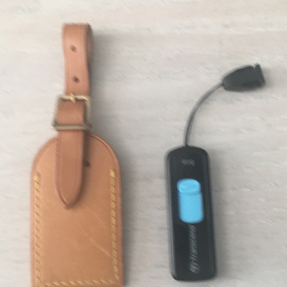 Louis Vuitton Small Luggage Tag - Picture 2 of 2